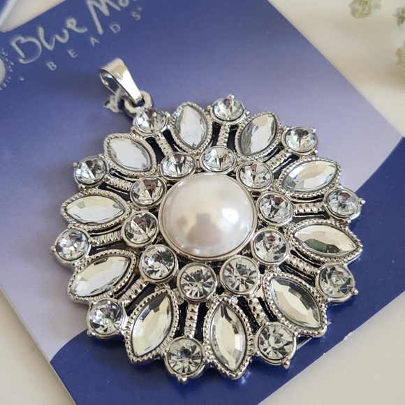 Pendant - Picture 3 of 7